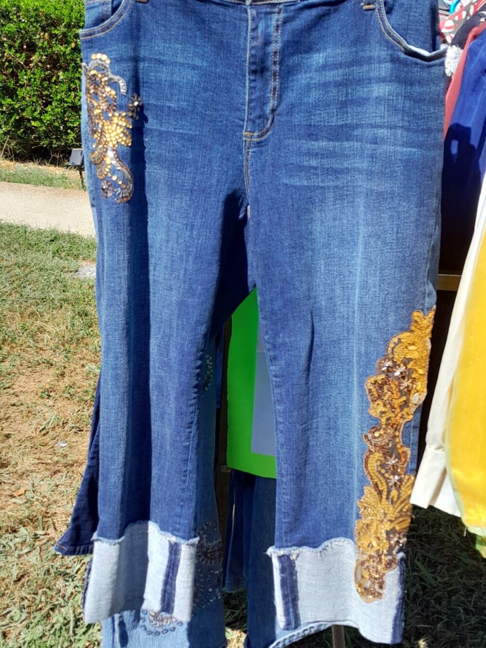 Denim 24/7 Plus Size 18W Cropped Cuffed Jeans Gold Sequin Embellished Blue